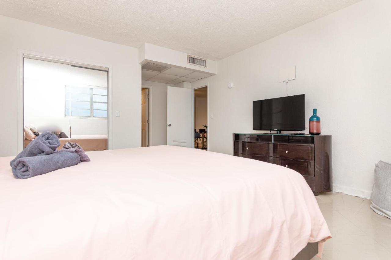 1Br / 1Ba Apartment With Ocean View + Beach Access And Pool Hollywood Extérieur photo